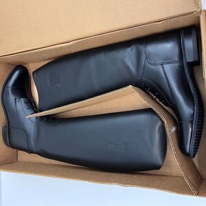 Elegant Black Women's Riding Boots